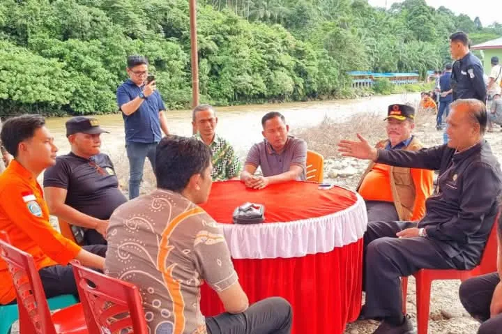 Memaksimalkan Pencarian Dua Posko Ditempatkan, Personel Gabungan Masih Mencari Mobil Avanza Terjun ke Jurang di Pakpak Bharat