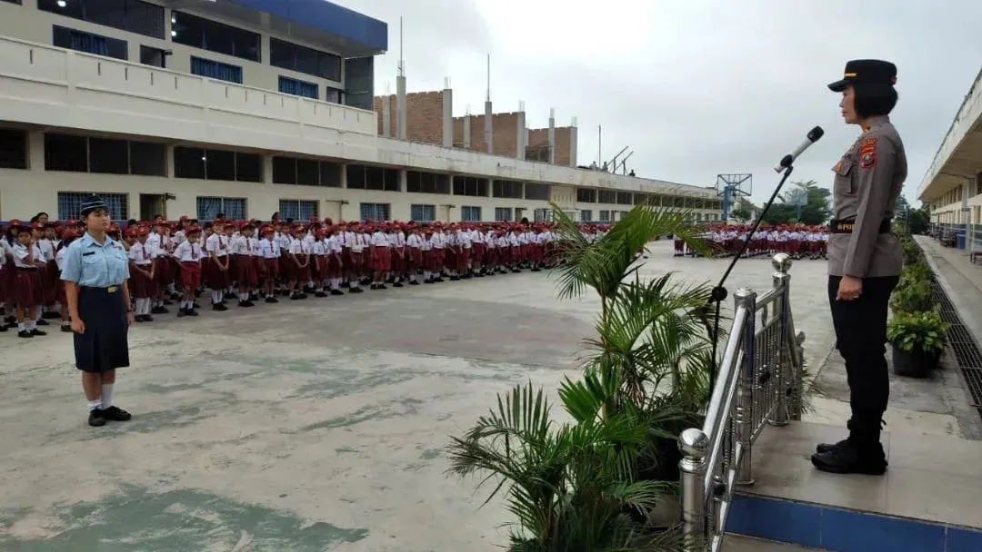 Kasat Binmas Polres Tanah Karo Ajak Siswa Methodis Jauhi Narkoba dan Kenakalan Remaja