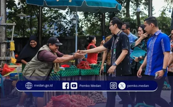 Wali Kota Medan Tinjau Tanah Amblas di Pasar Induk Lau Cih