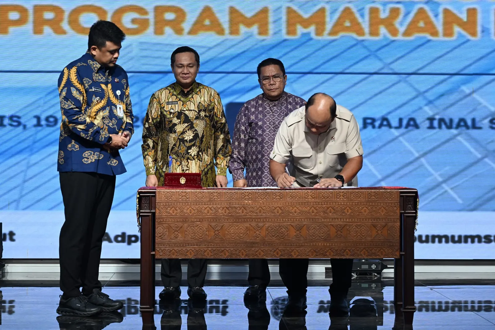 Bobby Nasution Dorong Percepatan Pengadaan Sarana SPPG Program MBG