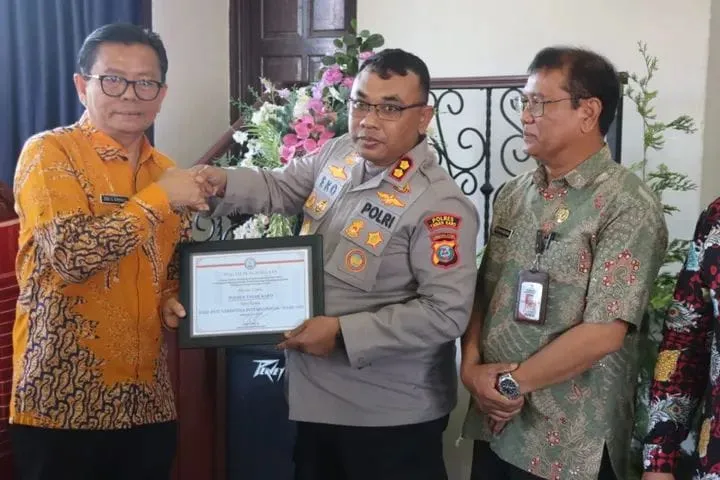 Peringatan HANI 2025, Kapolres Tanah Karo Terima Penghargaan Komitmen Perang Melawan Narkoba