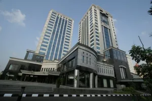 Pemerintah Salurkan Gaji ke-13, Dongkrak Daya Beli dan Pertumbuhan Ekonomi
