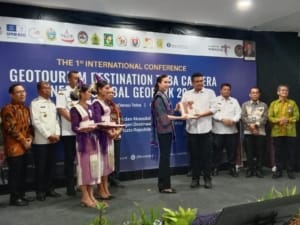 Menteri Pariwisata di Danau Toba, Geopark Harus Dikembangkan