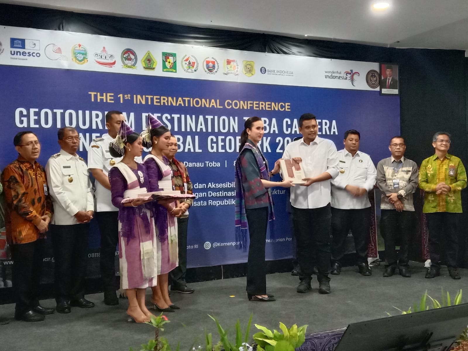 Menteri Pariwisata di Danau Toba, Geopark Harus Dikembangkan