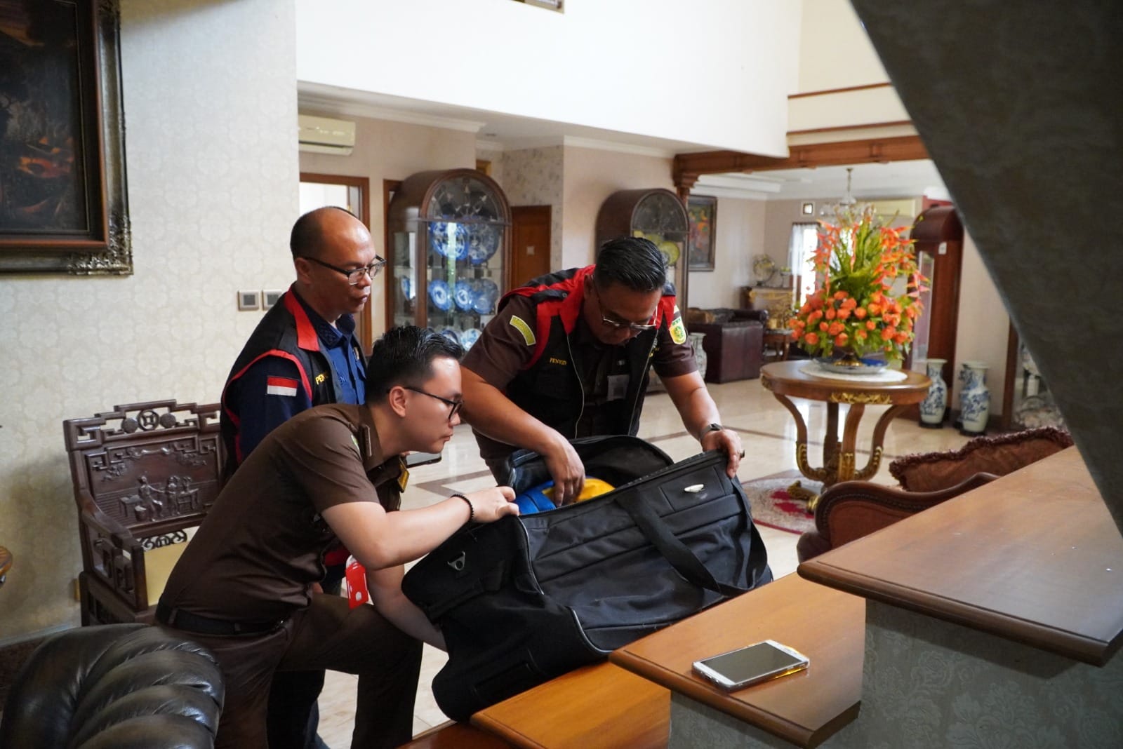 Jaksa Geledah Rumah Mantan Gubernur, Terkait Dugaan Korupsi Pasar Cinde Palembang