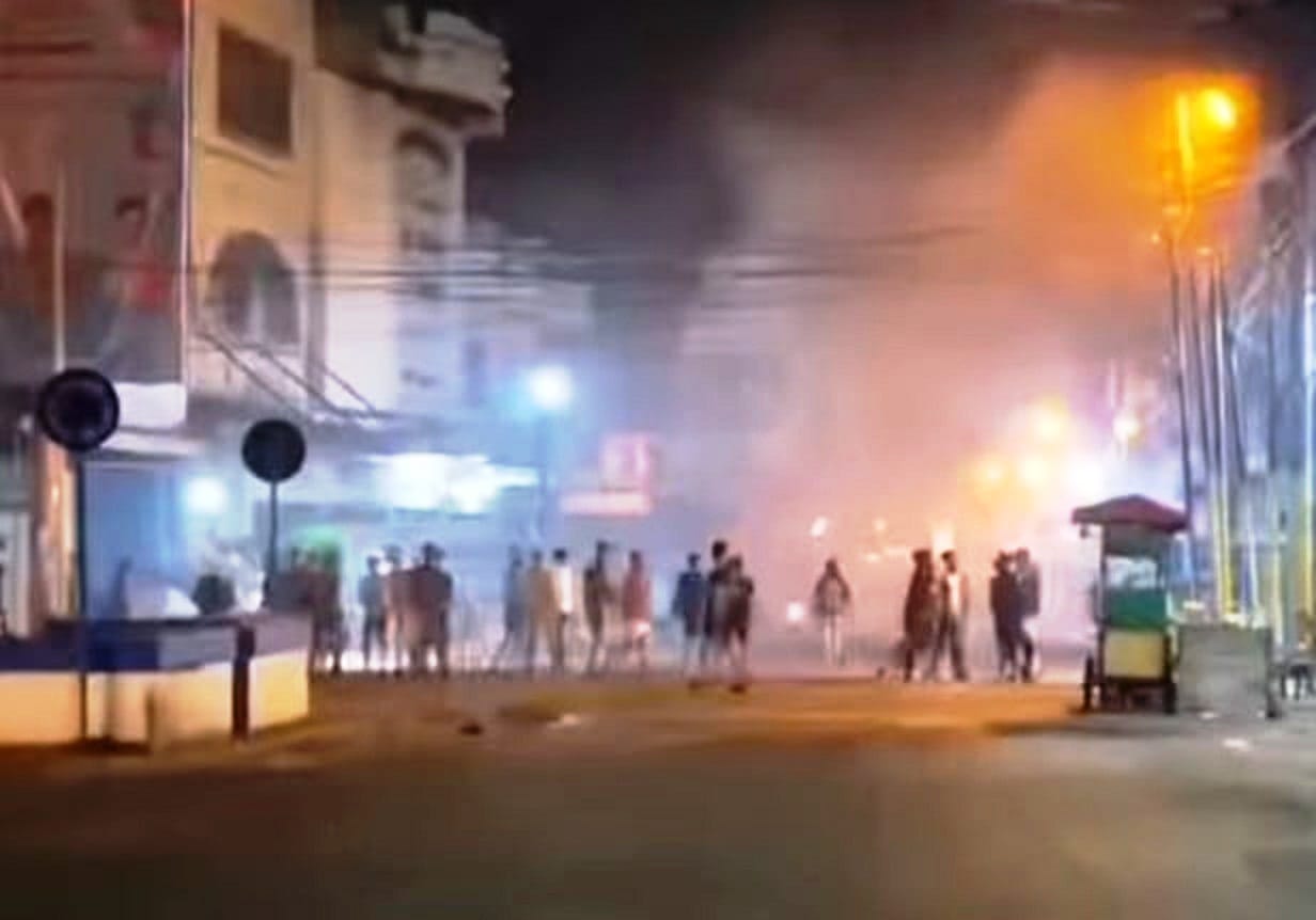 Viral Dua Kelompok Pemuda Bersajam Tawuran di Tanjungmorawa