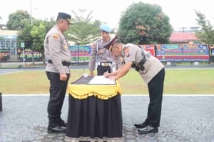 Kapolres Batubara Pimpin Sertijab PJU dan Kapolsek