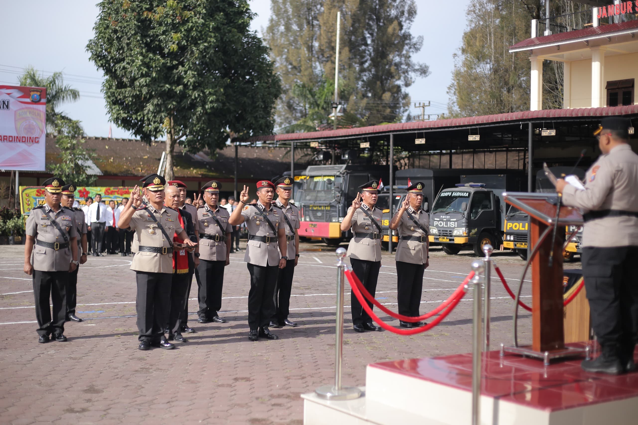 Kapolres Tanah Karo Pimpin Sertijab Wakpolres, Kasat Reskrim, Kasat Samapta dan Kapolsek