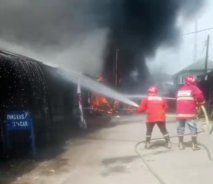 Pasar Baru Serbelawan di Simalungun Terbakar