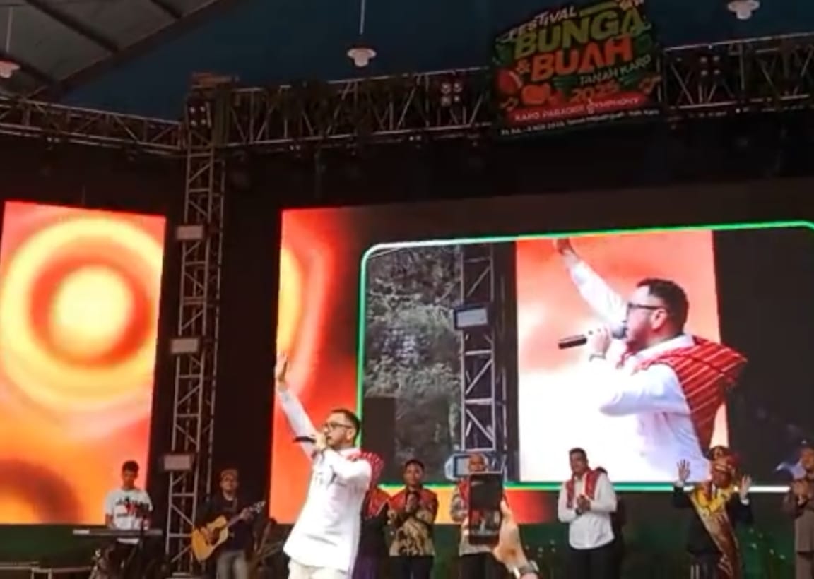 Laskar Pelangi, Giring Bernostalgia Band Nidji di Festival Bunga dan Buah Karo 2025