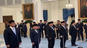 Prabowo Lantik 4 Menteri Baru dan Satu Wamen