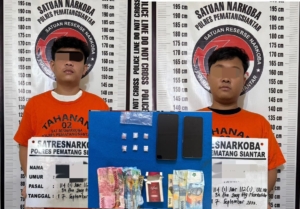 2 Pria Ditangkap Polisi saat Transaksi Narkotika, 6 Paket Sabu Disita