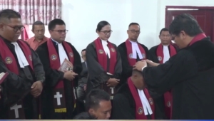 Moderamen Tahbiskan 19 Pendeta di GBKP Rantau Prapat