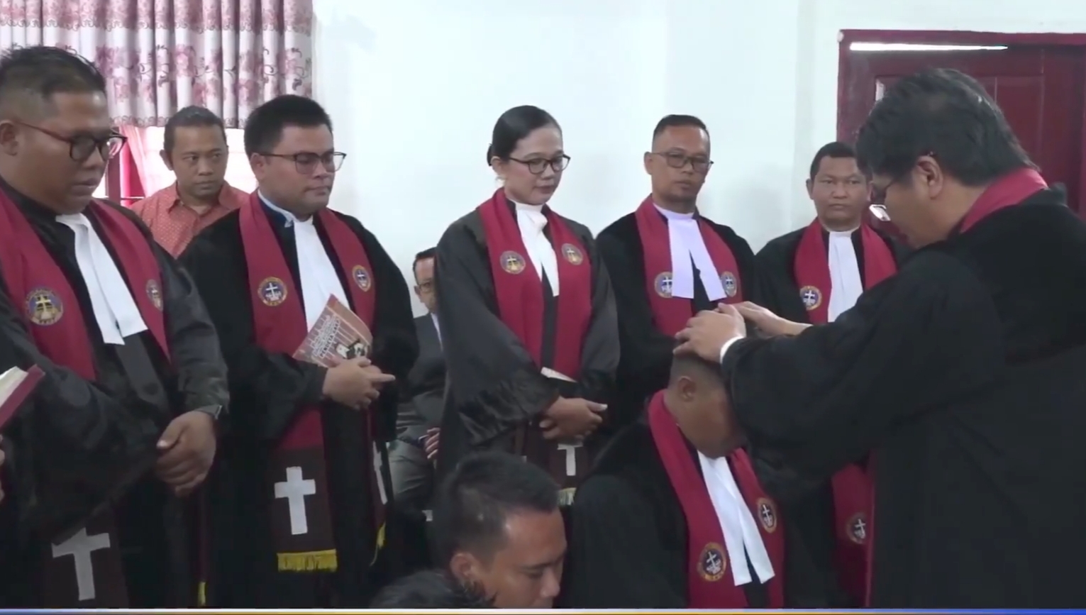 Moderamen Tahbiskan 19 Pendeta di GBKP Rantau Prapat