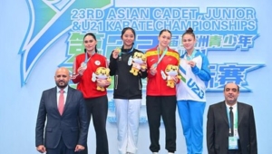 Aura Sinta Raih Emas Kejuaraan Asia Karate 2025