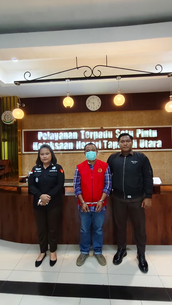 Dugaan Korupsi, Kejari Taput Tahan Kepala Desa Aek Nabara Simangumban