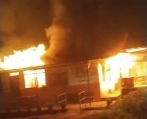 Kantor Dinas Pendidikan Nisel Terbakar