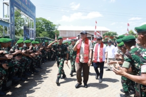 Menhan, Menkes dan Panglima TNI Tinjau Yonif TP 835/SYB