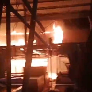 10 Unit Kios Pasar Terpadu Lawe Runtung Agara Terbakar