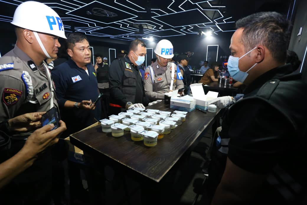 Polda Sumut Razia Gabungan di Helen’s Night Mart, 2 Pengunjung Positif Narkoba