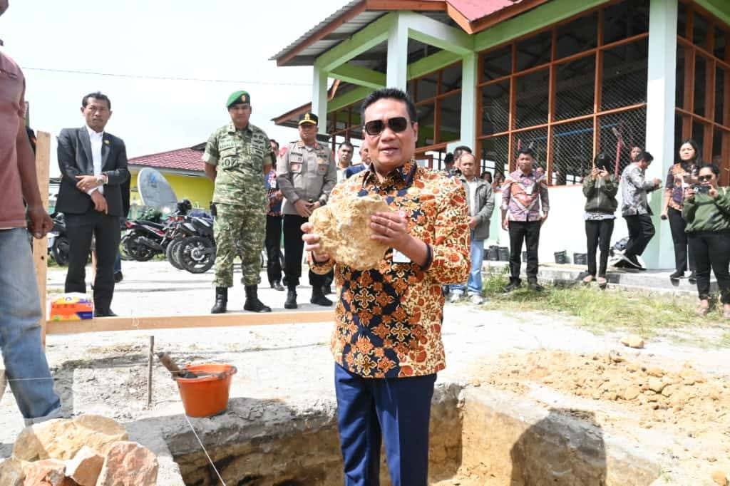 Bupati Humbahas Gelar Peletakan Batu Pertama Pembangunan KDMP Saitnihuta