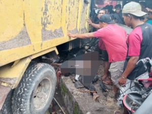 Niat Pergi Bekerja, Ayah dan Anak Tewas Tertabrak Dump Truck