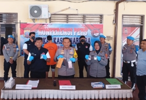 Sepasang Kekasih Pengedar Narkoba Diringkus Polres Pematangsiantar, 421 Paket Sabu Disita di Rumah Kontrakan