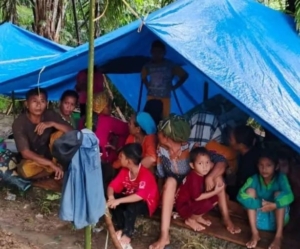 Ratusan Warga Simataniari Korban Banjir Tapanuli Selatan Mengungsi ke Tenda Darurat