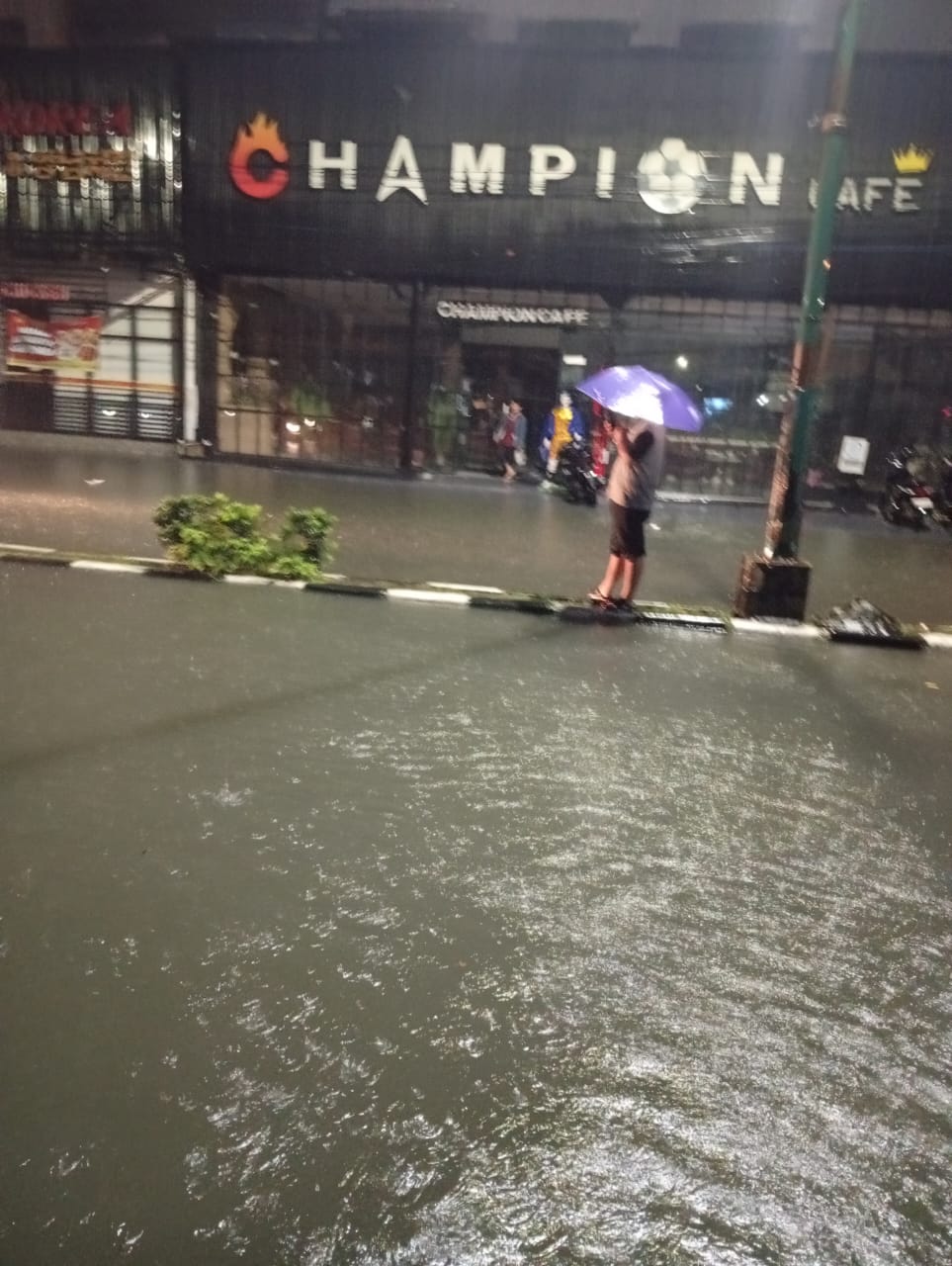 Kota Medan Diguyur Hujan, Sekolah Pilih Lakukan KBM dari Rumah
