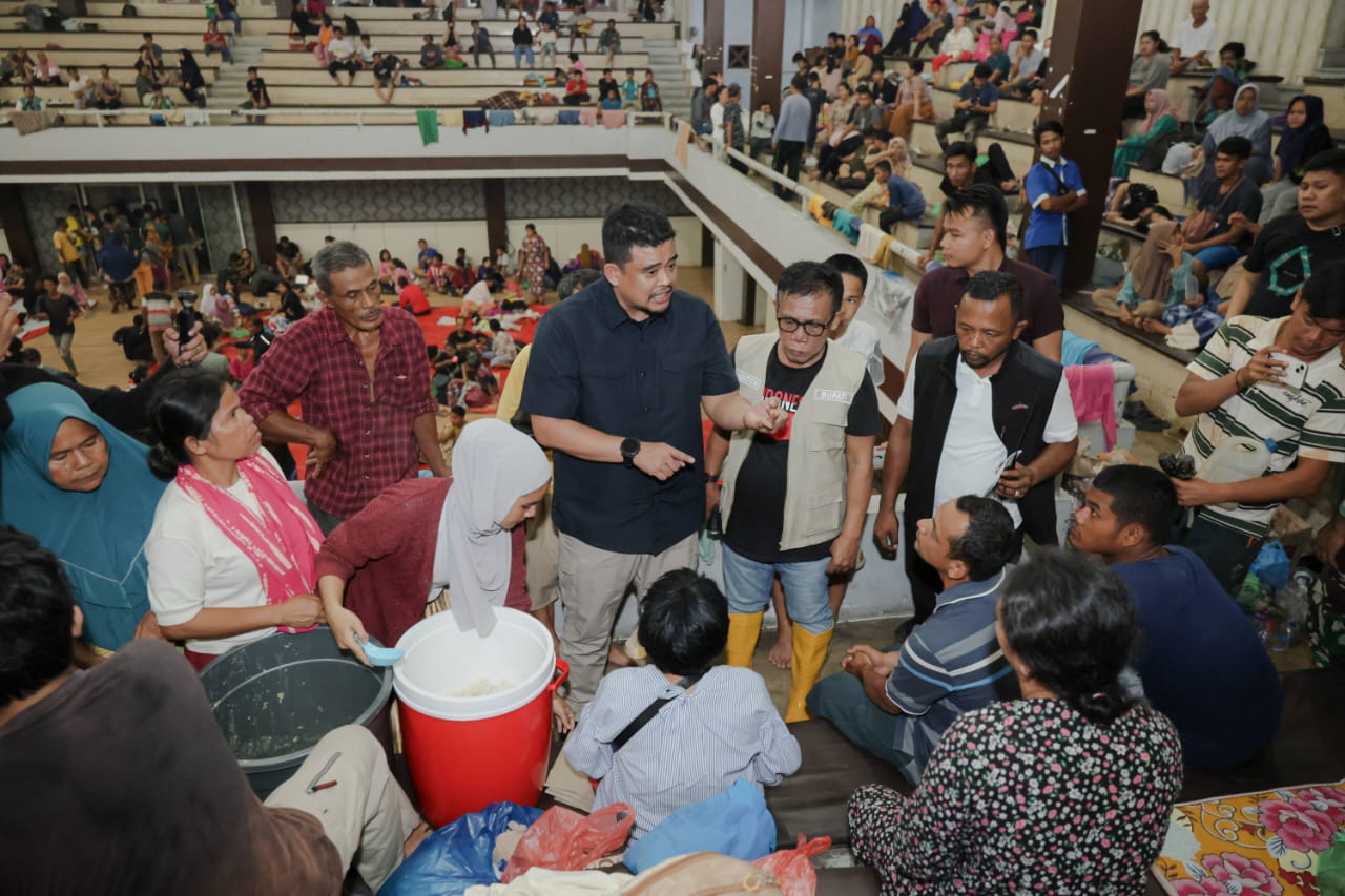 Gubernur Bobby Nasution di Tapteng, Pastikan Kebutuhan Anak dan Perempuan Jadi Prioritas