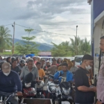 Rela Antri BBM, Pengendara dan Jerigen Punya Asa