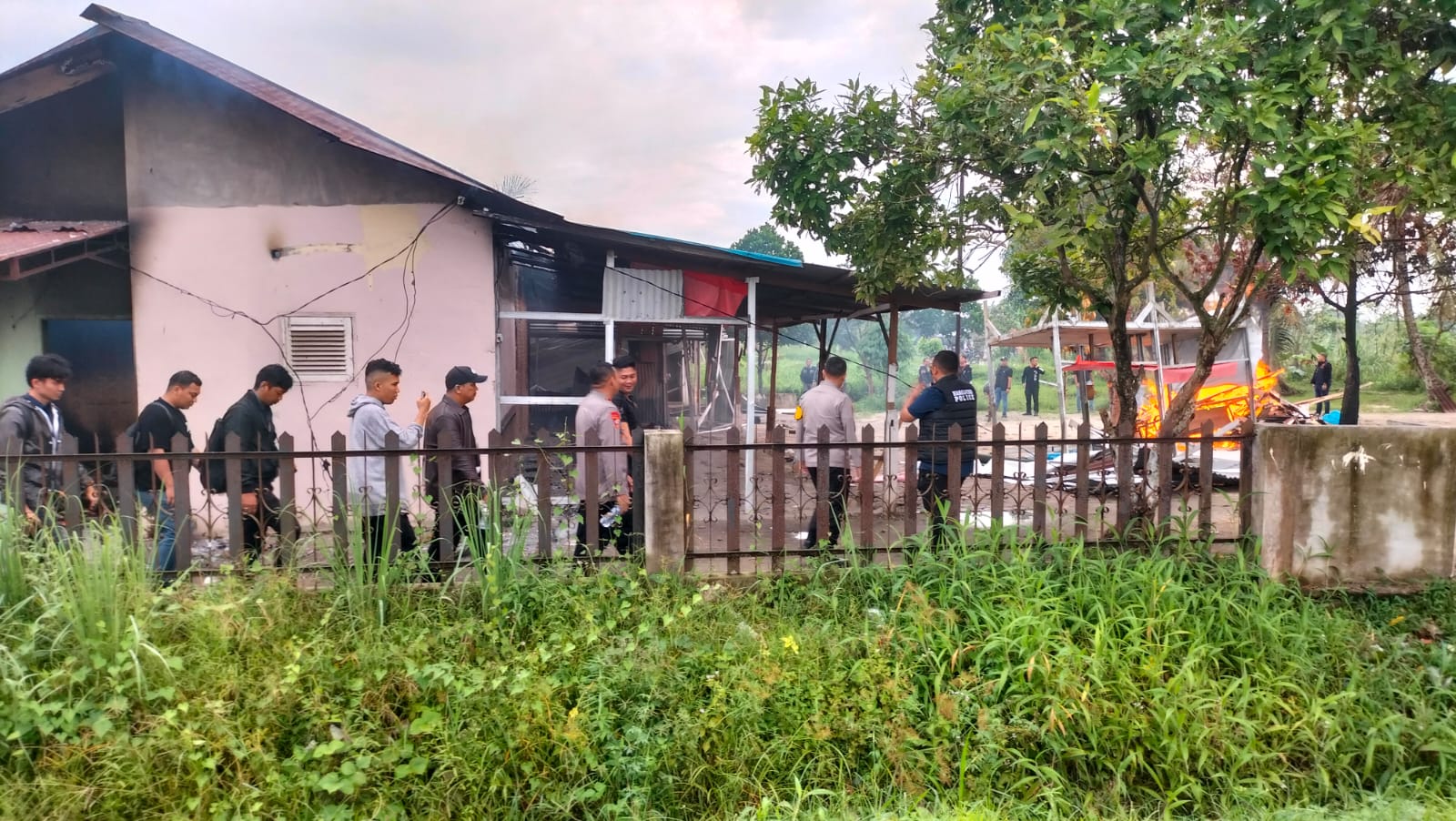 Polrestabes Medan Grebek Sarang Narkoba di Jermal 15, Enam Gubuk Dibongkar