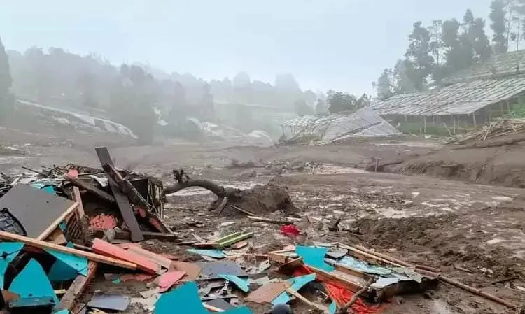 23 Prajurit TNI Tertimbun Longsor Cisarua, Empat Ditemukan Meninggal