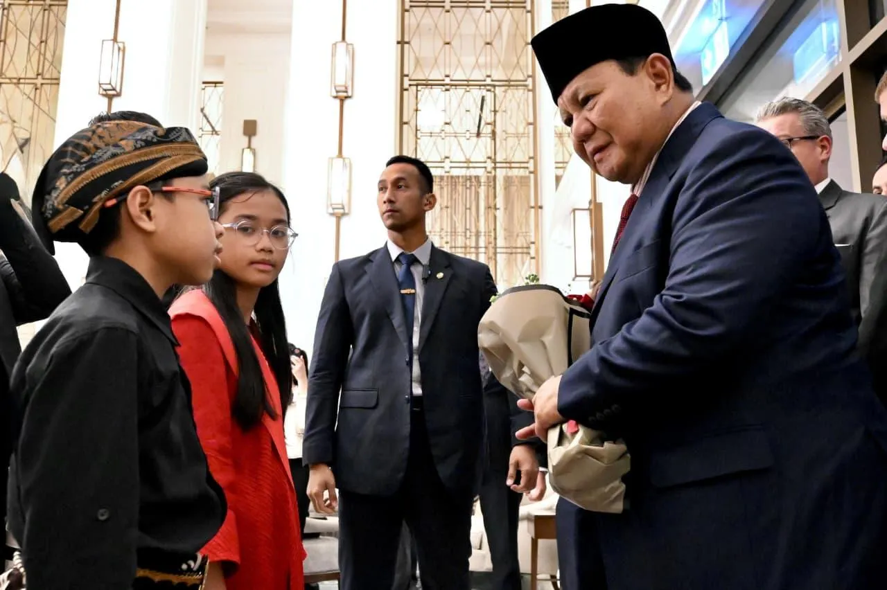 Presiden Prabowo Tiba di Amman, Disambut Putra Mahkota dan Dikawal F-16 AU Yordania