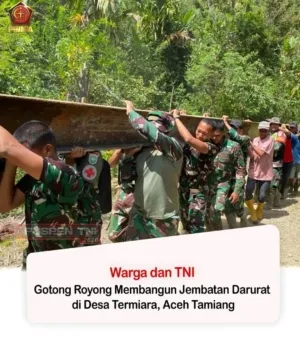 Warga dan TNI Gotong Royong Membangun Jembatan Darurat di Aceh Tamiang