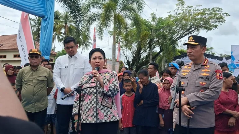 Titiek Soeharto Apresiasi Kapolri, Terjunkan Mobile Water Treatment Bagi Warga
