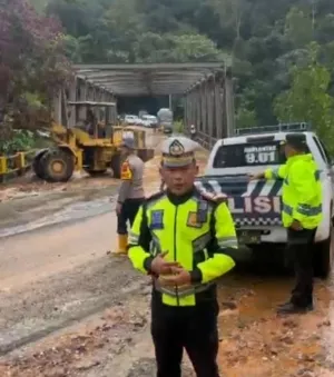 Update Terkini, Jalan Nasional Sibolga – Tarutung Dapat Dilalui Kenderaan