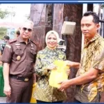 Kajati Sumut Berbagi Bekal Ramadhan kepada Masyarakat