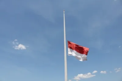 Wapres Ke-6 RI Try Sutrisno Wafat, Pemerintah Instruksikan Pengibaran Bendera Setengah Tiang Selama 3 Hari