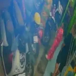 Sepeda Motor Driver Ojol Dilarikan Pria Berpostur Besar yang Membawa Anak dan Istrinya