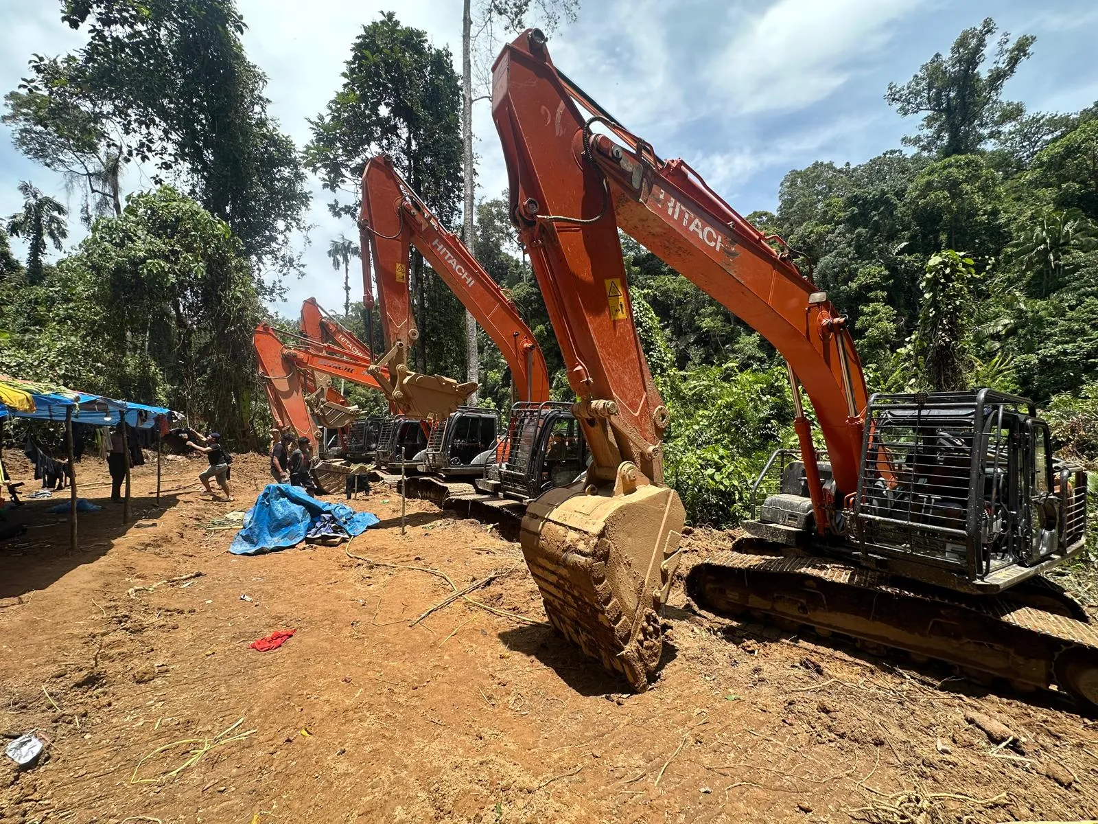 Polda Sumut Tindak Tambang Emas Ilegal di Perbatasan Tapsel–Madina, 14 Ekskavator Diamankan 7 orang Ditahan