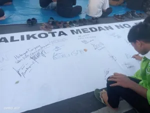 Aliansi Umat Islam Kota Medan Tanda Tangani Petisi Dukungan SE Wali Kota
