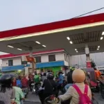 Imbas Perang Israel–Iran Picu Panic Buying, Ratusan Motor Antre BBM di SPBU Medan