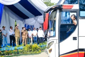 Wali Kota Medan Berangkatkan 4.000 Peserta Mudik