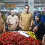 Pantau Pasar Jelang Idulfitri, Wali Kota Medan Pastikan Stok Aman dan Harga Stabil