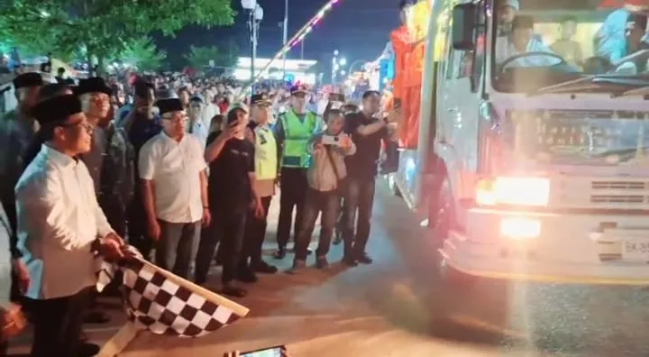 Bupati Tapteng Lepas Pawai Takbir Idulfitri 1447 Hijriah