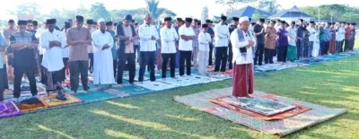 𝐏𝐞𝐦𝐤𝐚𝐛 𝐒𝐢𝐦𝐚𝐥𝐮𝐧𝐠𝐮𝐧 𝐆𝐞𝐥𝐚𝐫 𝐒𝐡𝐚𝐥𝐚𝐭 𝐈𝐝𝐮𝐥 𝐅𝐢𝐭𝐫𝐢 𝟏𝟒𝟒𝟕 𝐇 𝐝𝐢 𝐇𝐚𝐥𝐚𝐦𝐚𝐧 𝐊𝐚𝐧𝐭𝐨𝐫 𝐁𝐮𝐩𝐚𝐭𝐢