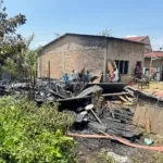 Satu Unit Gudang di Kutambelin, Juhar Hangus Terbakar