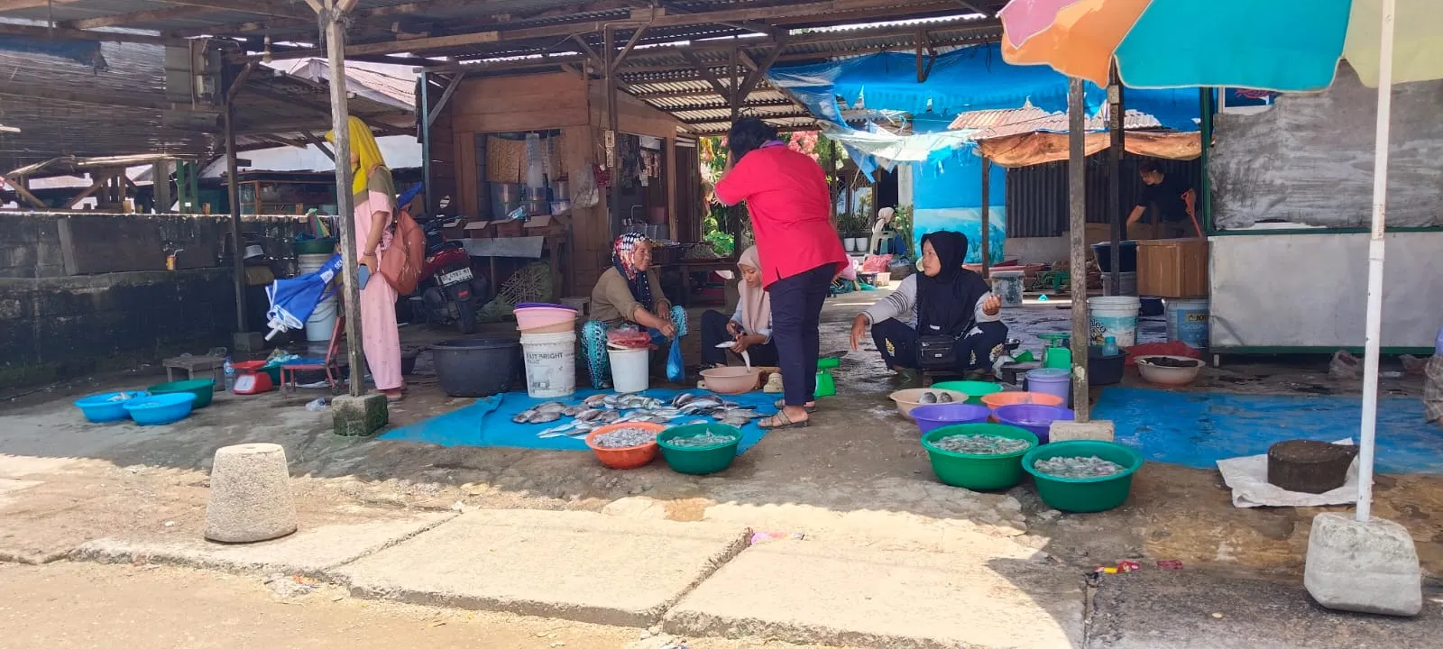 Pasca Lebaran, Pedagang di Pasar Pandan Keluhkan Sulitnya Dapatkan Ikan