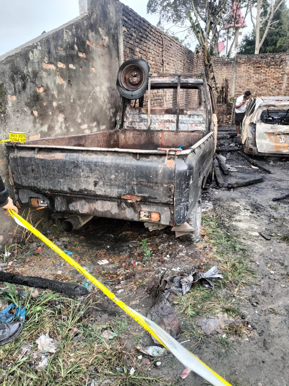 Kebakaran di Sigumpar Toba Hanguskan 1 Rumah dan 2 Mobil